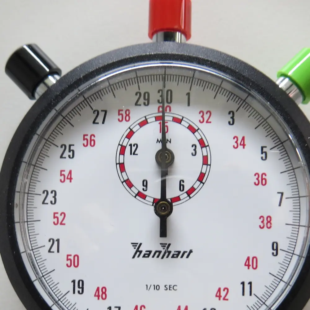 Cadran d'un chronomètre mécanique gradué au dixième de seconde